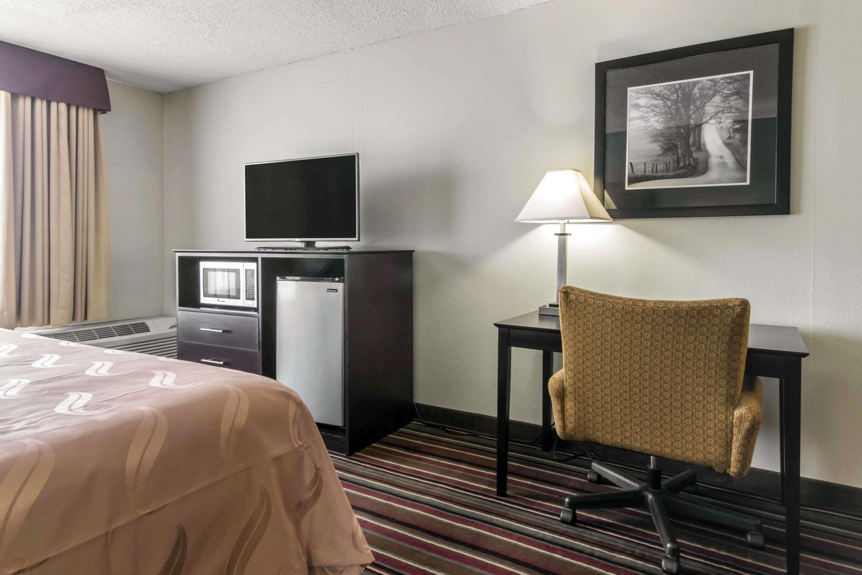 Quality Inn & Suites Horse Cave Bagian luar foto