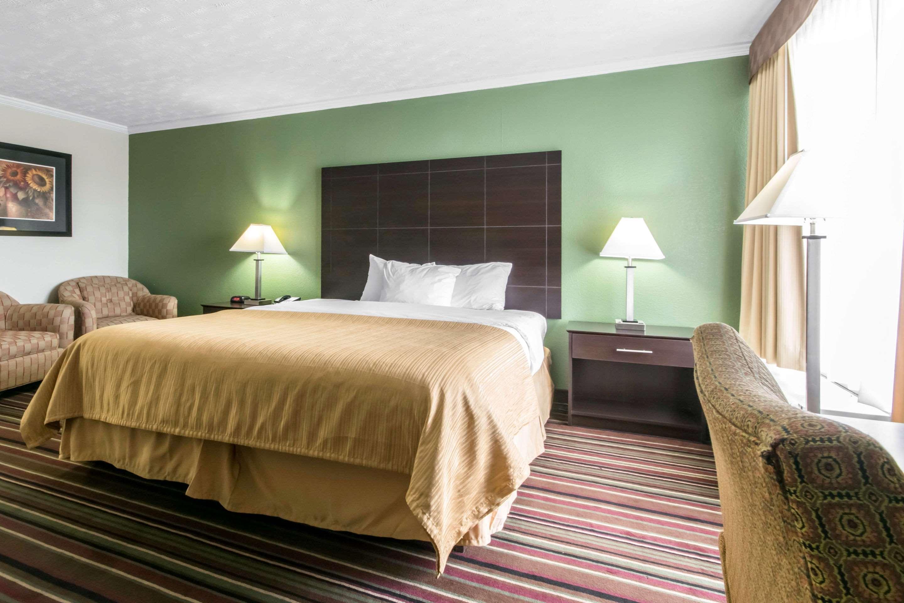 Quality Inn & Suites Horse Cave Bagian luar foto
