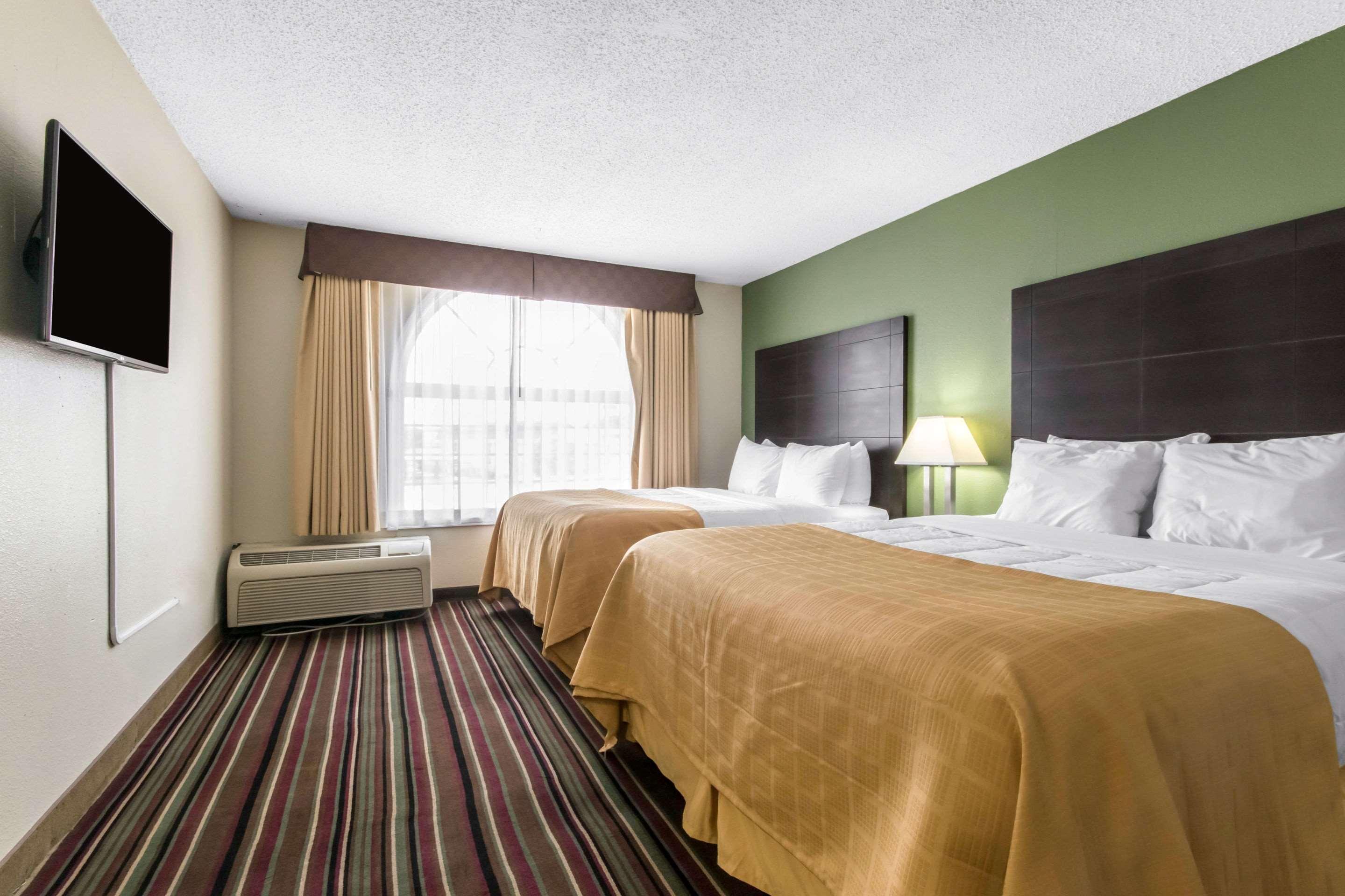 Quality Inn & Suites Horse Cave Bagian luar foto