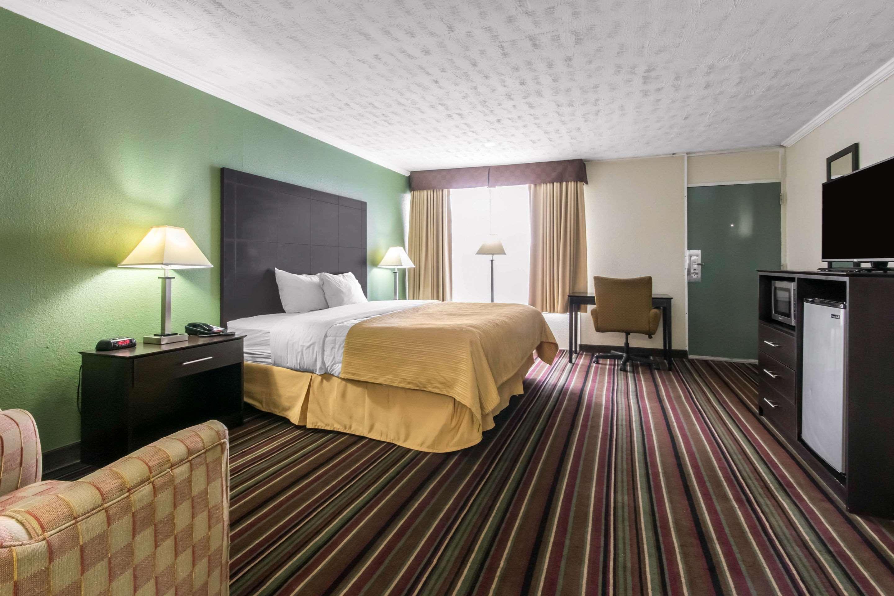 Quality Inn & Suites Horse Cave Bagian luar foto
