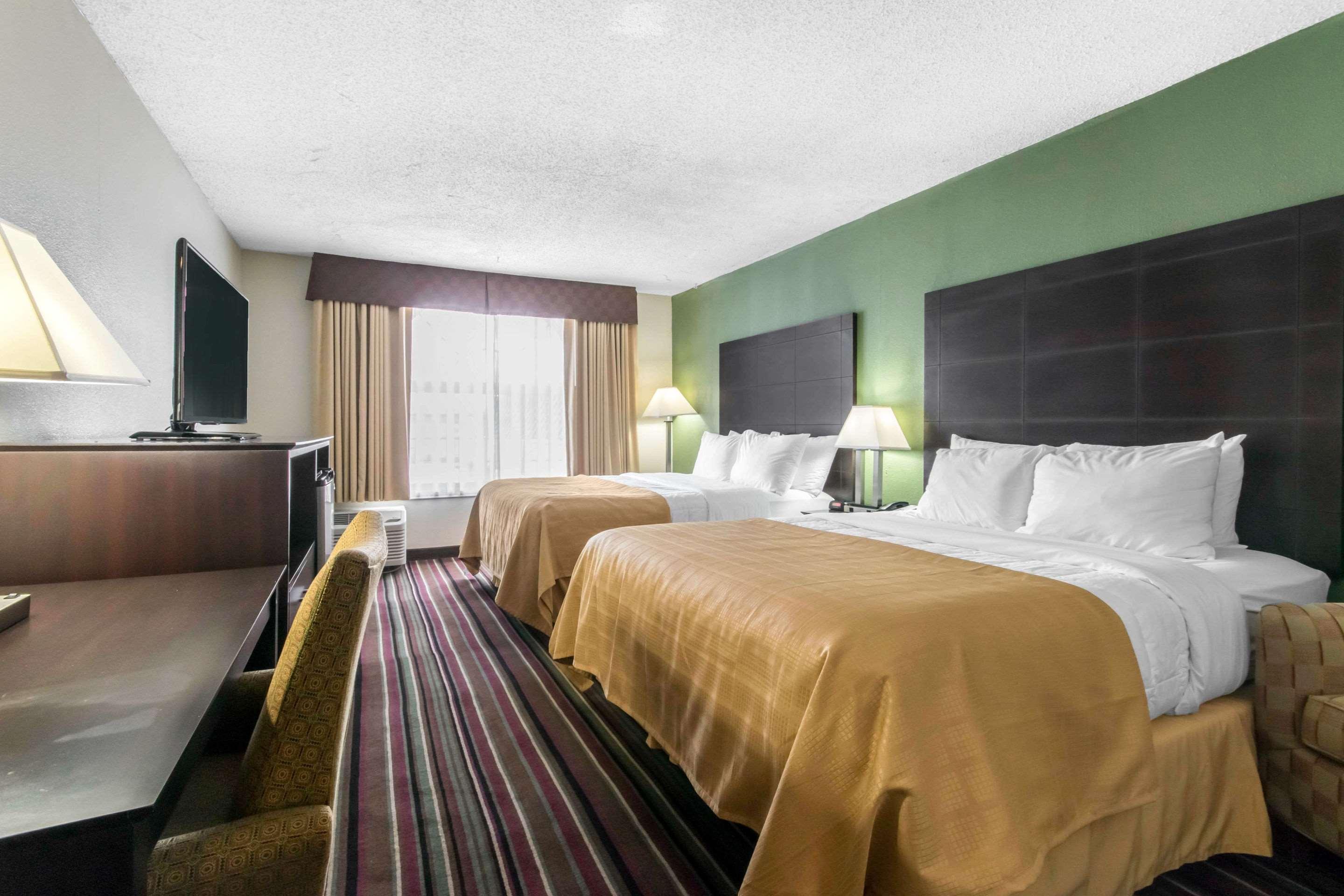 Quality Inn & Suites Horse Cave Bagian luar foto