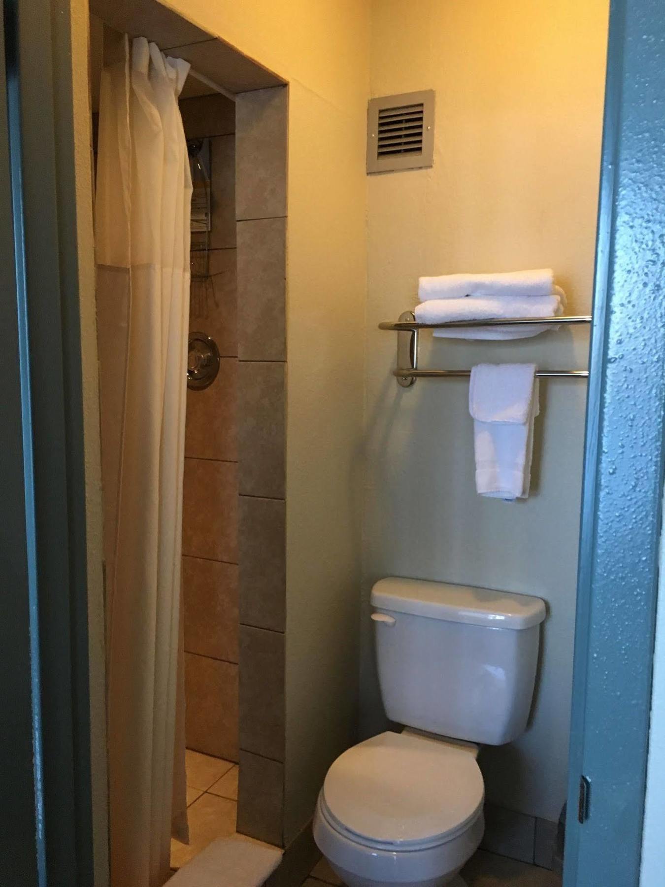 Quality Inn & Suites Horse Cave Bagian luar foto
